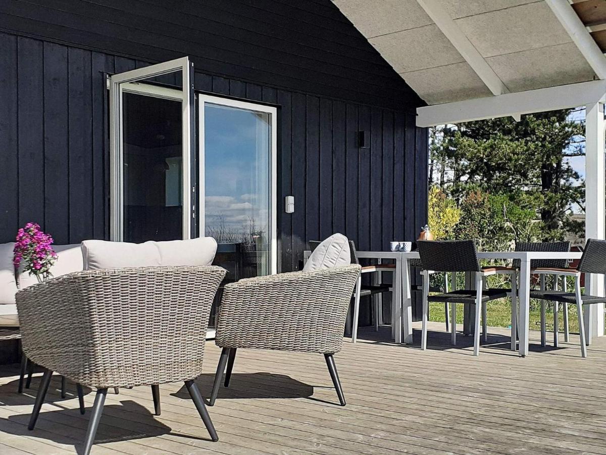 5 Person Holiday Home In R M Kongsmark Номер фото